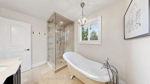 Photo 25 at 42 Blackforest Drive, Oak Ridges, Richmond Hill