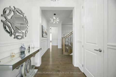 Photo 5 at 642 Barons Street, Kleinburg, Vaughan
