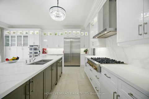 Photo 8 at 642 Barons Street, Kleinburg, Vaughan