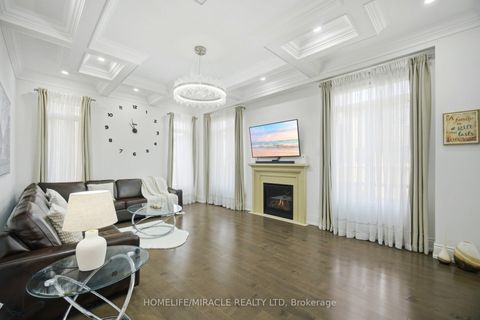 Photo 10 at 642 Barons Street, Kleinburg, Vaughan