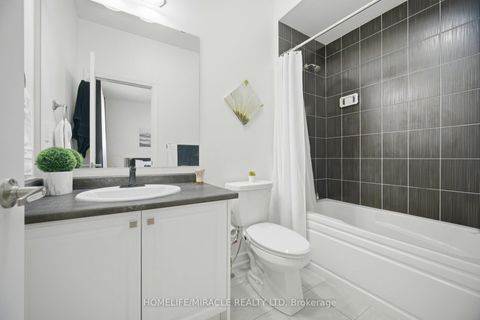 Photo 33 at 642 Barons Street, Kleinburg, Vaughan