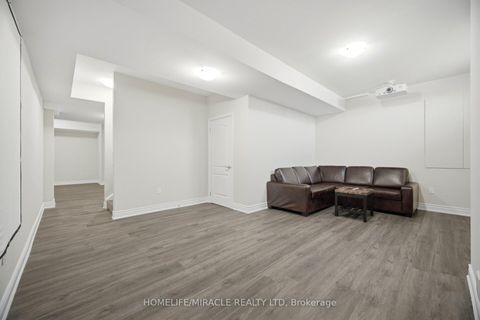 Photo 37 at 642 Barons Street, Kleinburg, Vaughan