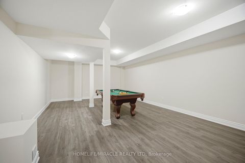 Photo 38 at 642 Barons Street, Kleinburg, Vaughan