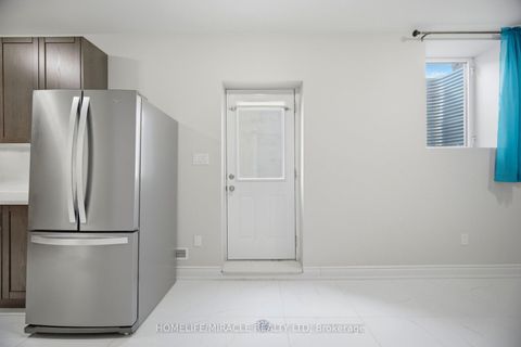 Photo 46 at 642 Barons Street, Kleinburg, Vaughan