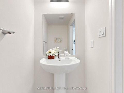 Photo 10 at 3 - 20 woodstream Drive, Clairville, Toronto
