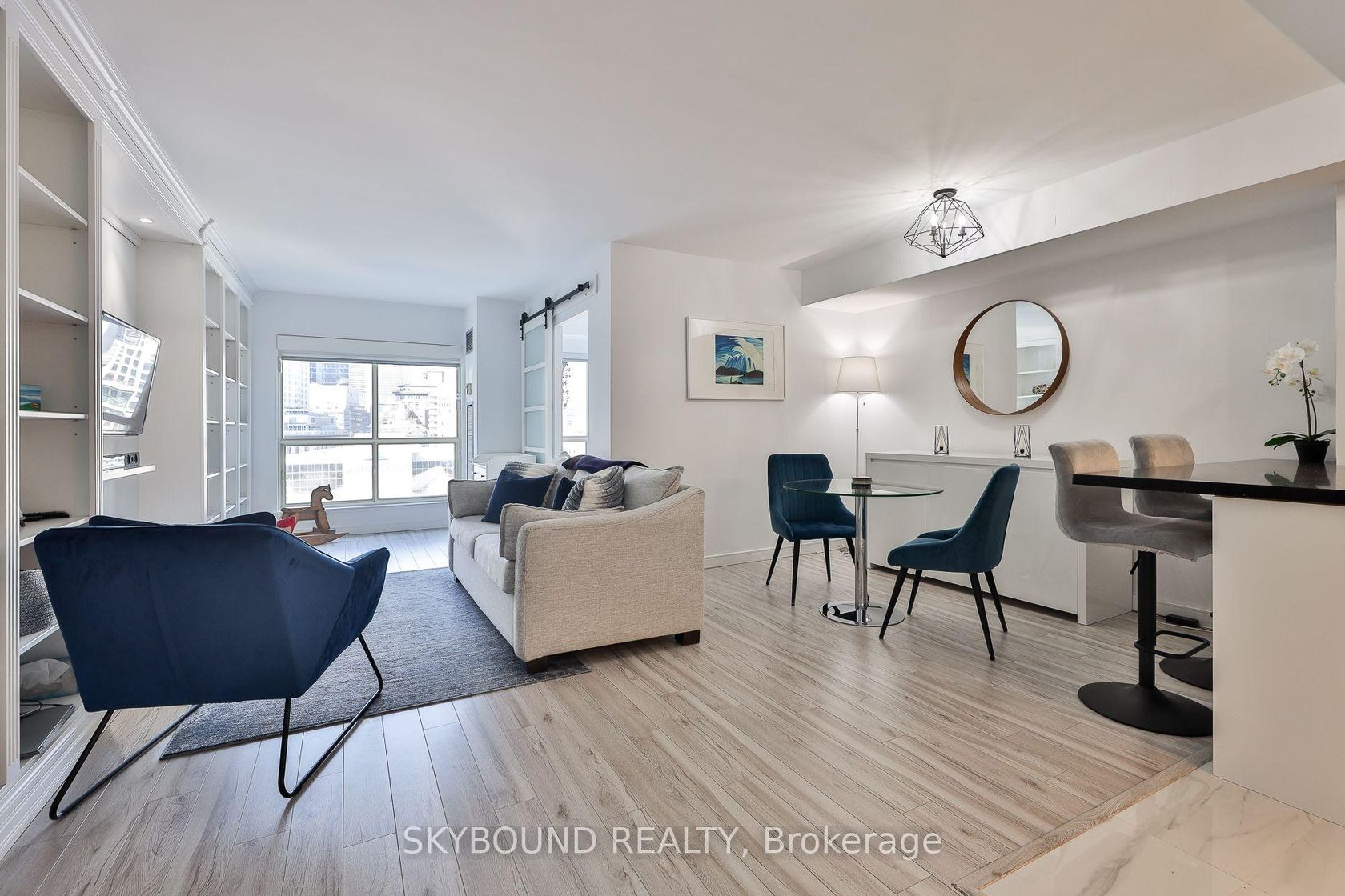 2206 - 25 The Esplanade, Waterfront Communities C8, Toronto photo number 2