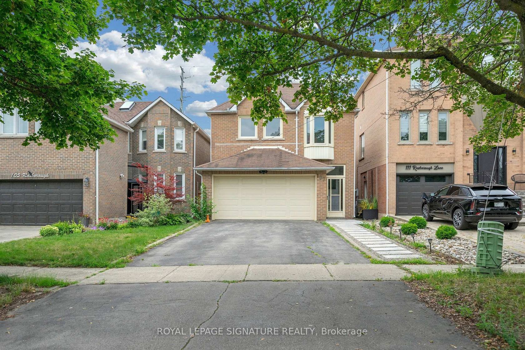 107 Roxborough Lane, Uplands, Vaughan photo number 2