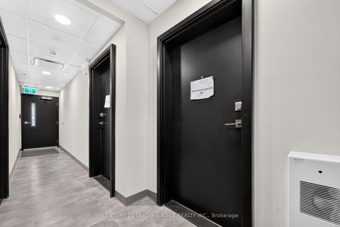 Photo 4 at 62 - 10 Calamint Lane, L'Amoreaux, Toronto