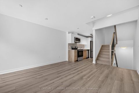 Photo 9 at 62 - 10 Calamint Lane, L'Amoreaux, Toronto