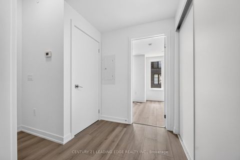 Photo 15 at 62 - 10 Calamint Lane, L'Amoreaux, Toronto