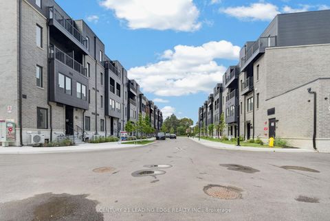 Photo 29 at 62 - 10 Calamint Lane, L'Amoreaux, Toronto