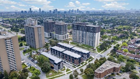 Photo 33 at 62 - 10 Calamint Lane, L'Amoreaux, Toronto