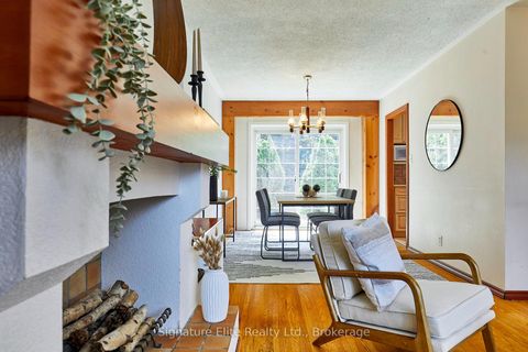 Photo 10 at 21 Marowyne Drive, Don Valley Village, Toronto