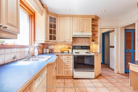 Photo 19 at 21 Marowyne Drive, Don Valley Village, Toronto