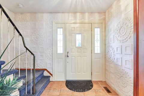 Photo 24 at 21 Marowyne Drive, Don Valley Village, Toronto
