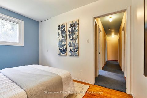 Photo 30 at 21 Marowyne Drive, Don Valley Village, Toronto