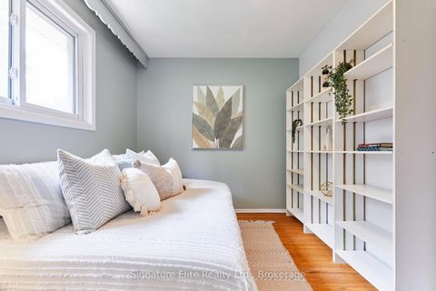 Photo 32 at 21 Marowyne Drive, Don Valley Village, Toronto