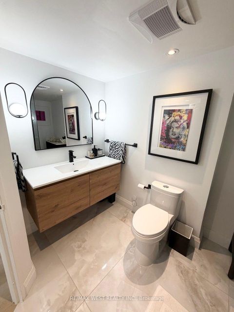Photo 26 at 1408 - 7 Townsgate Drive, Yorkhill, Vaughan