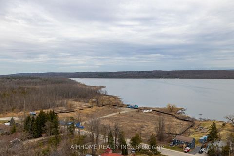 Photo 11 at 1203 - 56 Lakeside Terrace, Little Lake, Barrie
