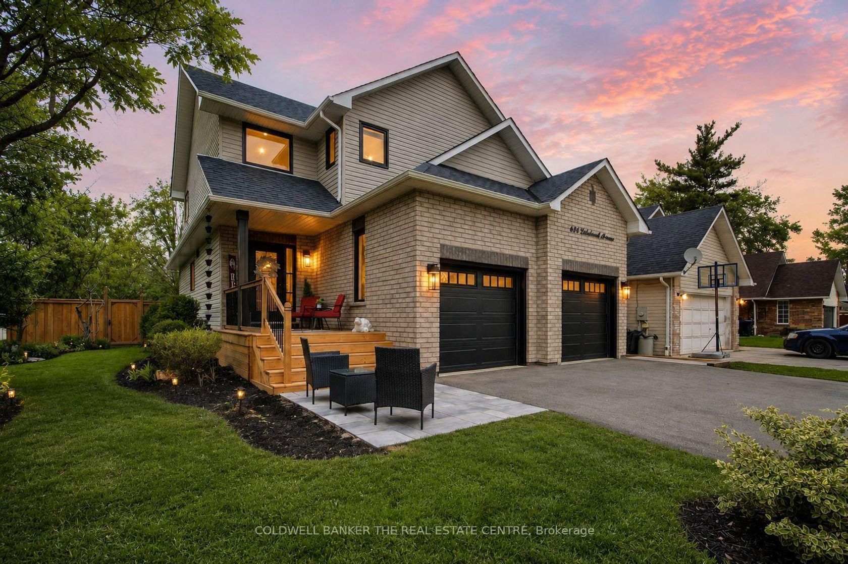 684 Lakelands Avenue, Alcona, Innisfil photo number 2