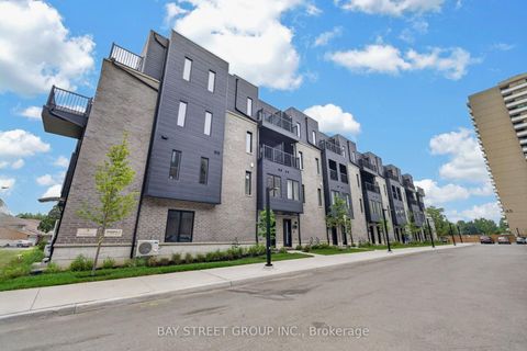 Photo 1 at 29 Calamint Lane, L'Amoreaux, Toronto