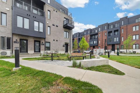Photo 42 at 29 Calamint Lane, L'Amoreaux, Toronto