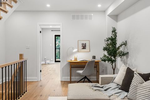 Photo 13 at 247A Lippincott Street, University, Toronto