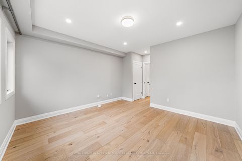 Photo 17 at 247A Lippincott Street, University, Toronto