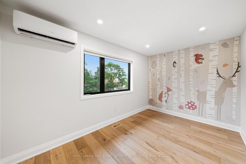 Photo 20 at 247A Lippincott Street, University, Toronto