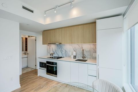 Photo 9 at 908 - 1100 Sheppard Avenue W, York University Heights, Toronto