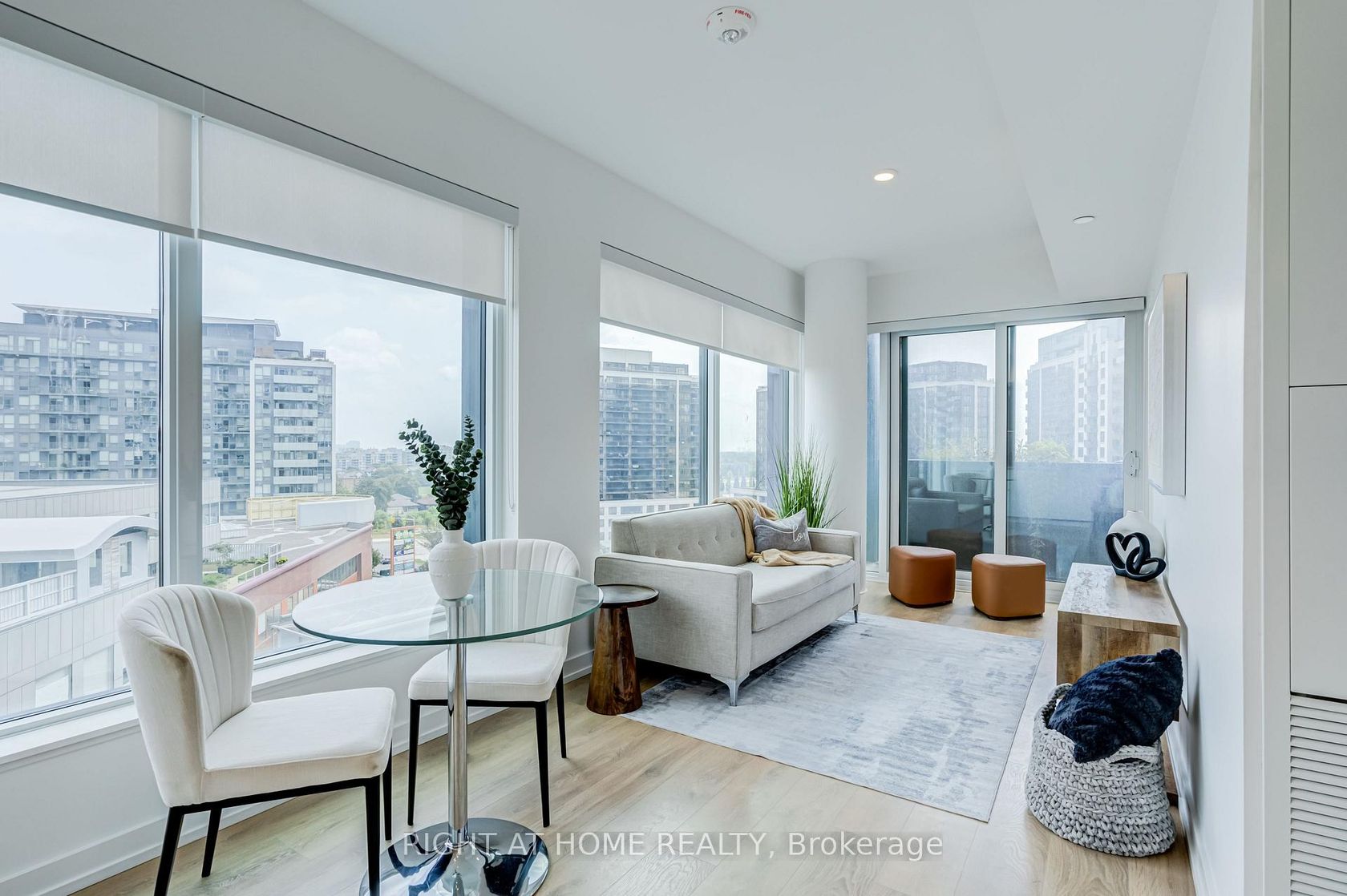 908 - 1100 Sheppard Avenue W, York University Heights, Toronto 