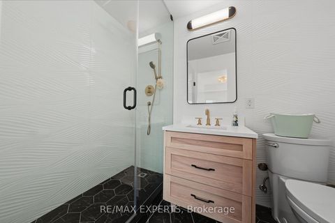 Photo 33 at 414 - 4700 Highway 7, East Woodbridge, Vaughan