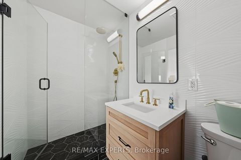Photo 35 at 414 - 4700 Highway 7, East Woodbridge, Vaughan