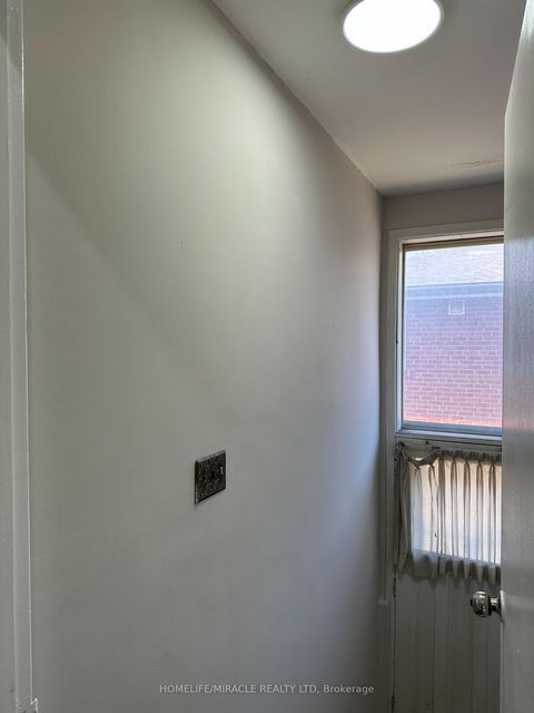 Photo 12 at 2931 Islington Avenue, Humber Summit, Toronto