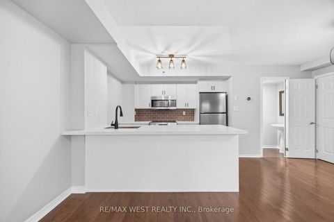 Photo 16 at 122 - 20 Elsie Lane, Junction, Toronto