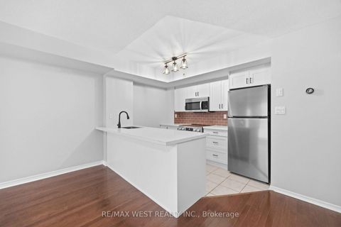 Photo 17 at 122 - 20 Elsie Lane, Junction, Toronto