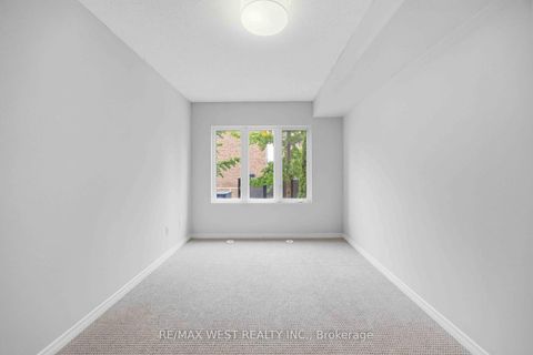 Photo 29 at 122 - 20 Elsie Lane, Junction, Toronto
