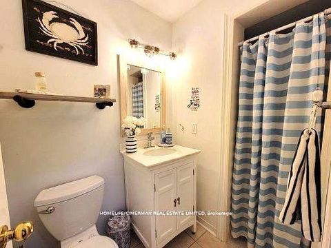 Photo 9 at 256 Mcbride Crescent, Summerhill Estates, Newmarket