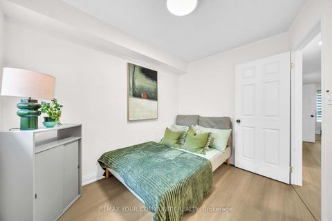 Photo 16 at 26 Ted Wray Circle, CFB, Toronto