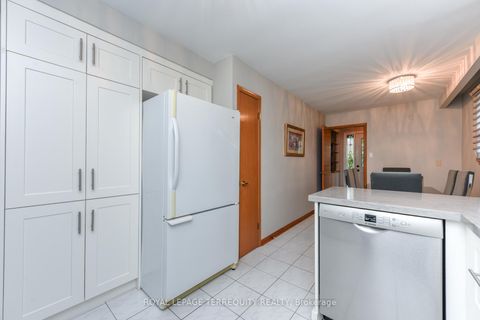 Photo 7 at 94 Melbert Road, West Deane, Toronto