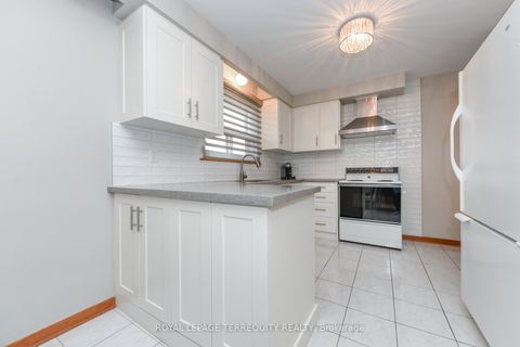 Photo 10 at 94 Melbert Road, West Deane, Toronto