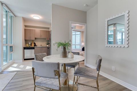 Photo 11 at 302 - 12 Yonge Street, Waterfront Communities C1, Toronto