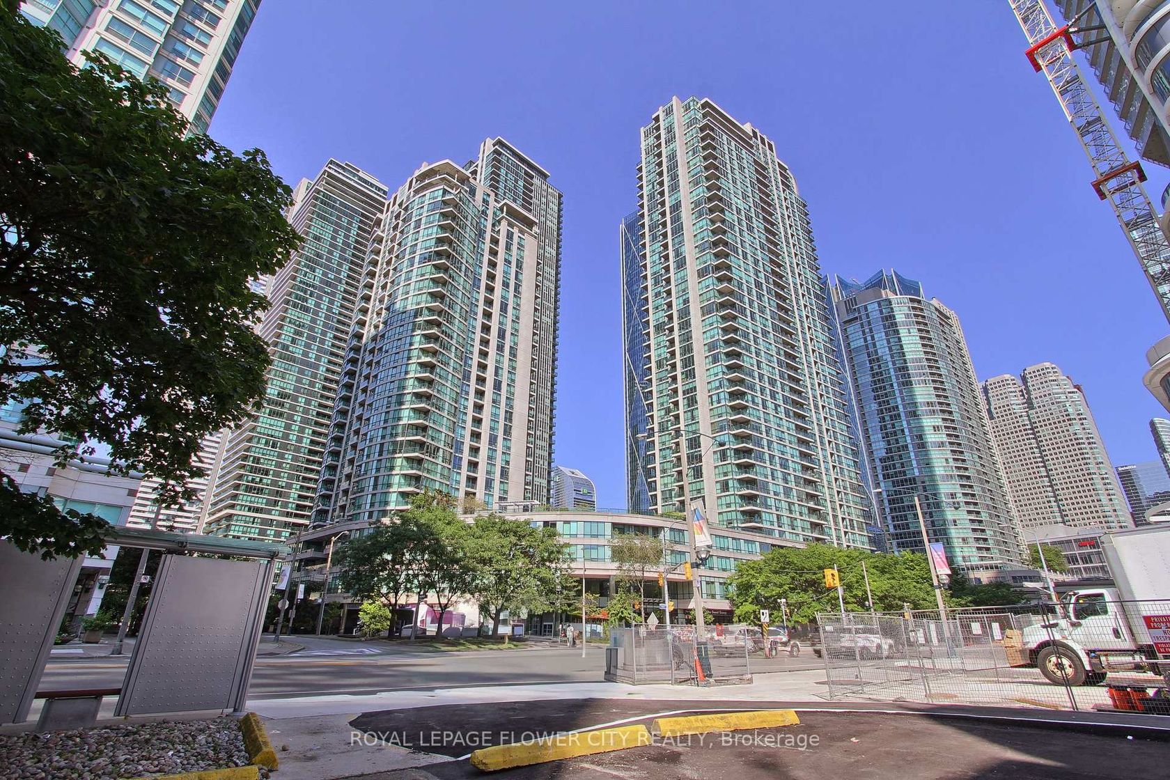 302 - 12 Yonge Street, Waterfront Communities C1, Toronto 