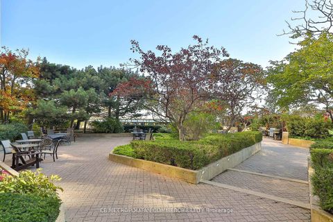 Photo 20 at 3305 - 65 Harbour Square, Waterfront Communities C1, Toronto
