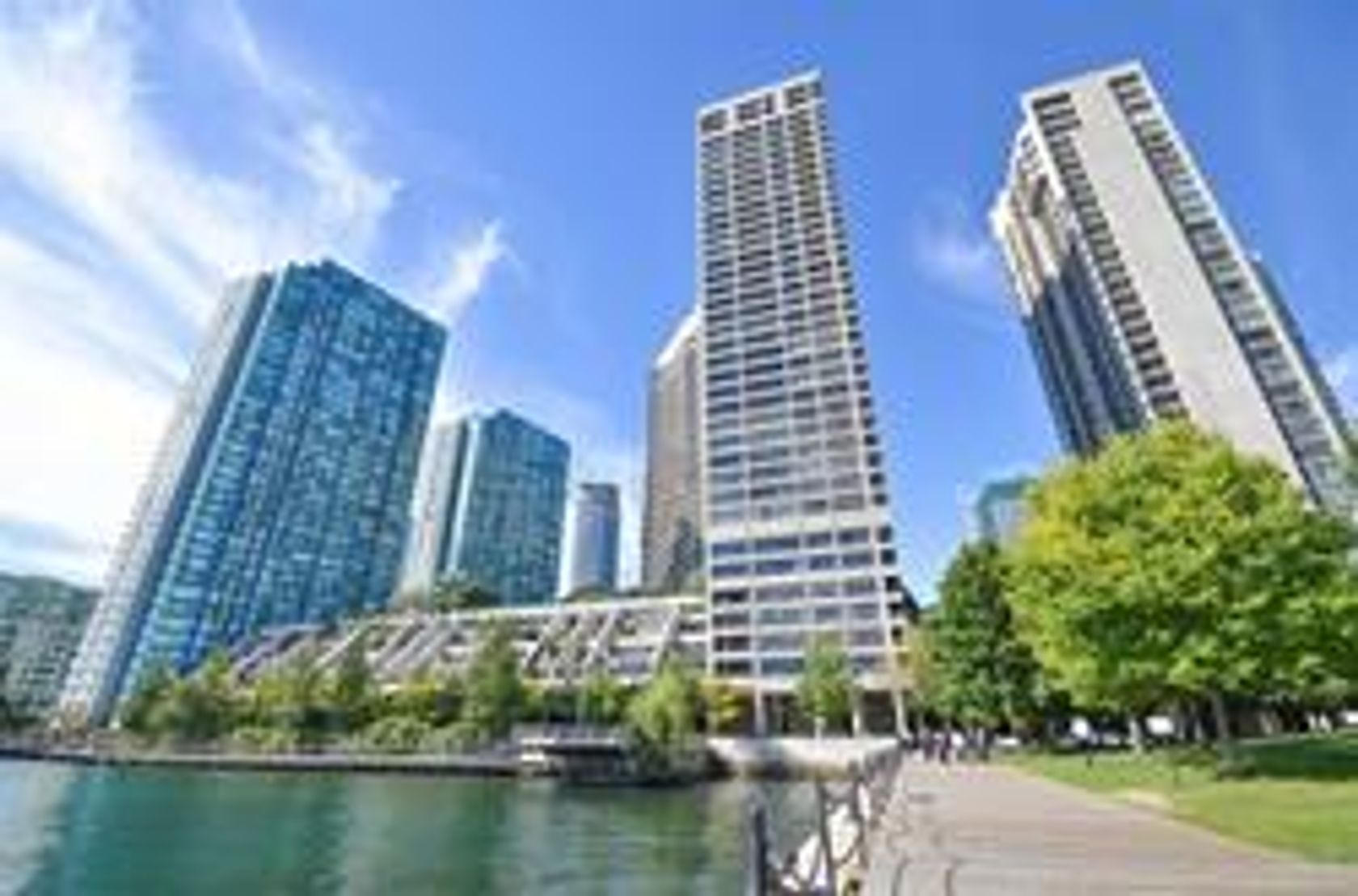 3305 - 65 Harbour Square, Waterfront Communities C1, Toronto photo number 2