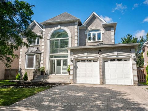 Photo 1 at 36 Fern Avenue, Langstaff, Richmond Hill