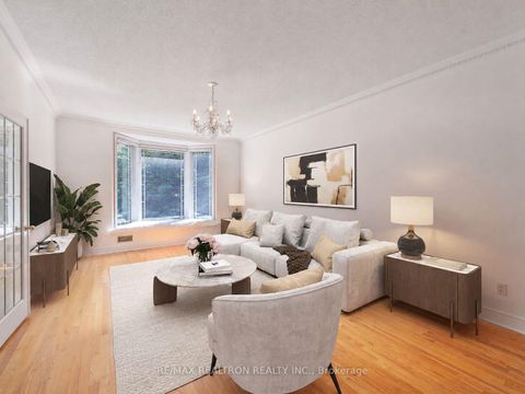 Photo 6 at 36 Fern Avenue, Langstaff, Richmond Hill