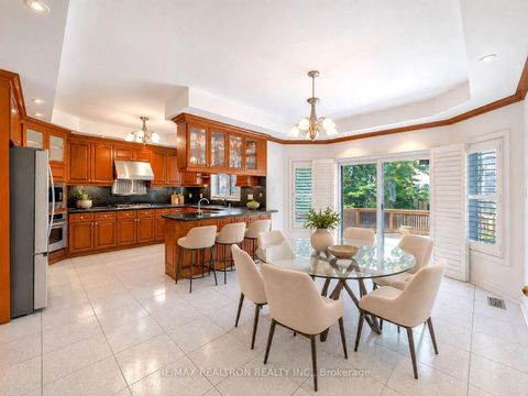 Photo 10 at 36 Fern Avenue, Langstaff, Richmond Hill