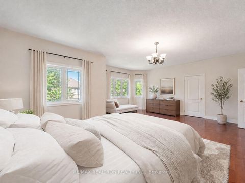 Photo 24 at 36 Fern Avenue, Langstaff, Richmond Hill