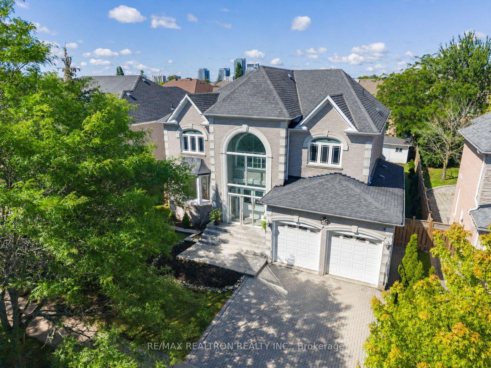 36 Fern Avenue, Langstaff, Richmond Hill photo number 2